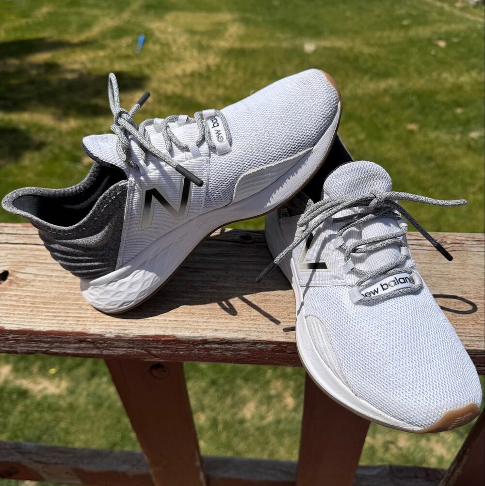 New Balance Women's Fresh Foam Roav V1
White Gray Size 7.5